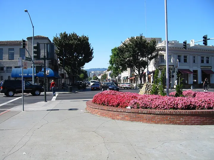 Burlingame Avenue, downtown