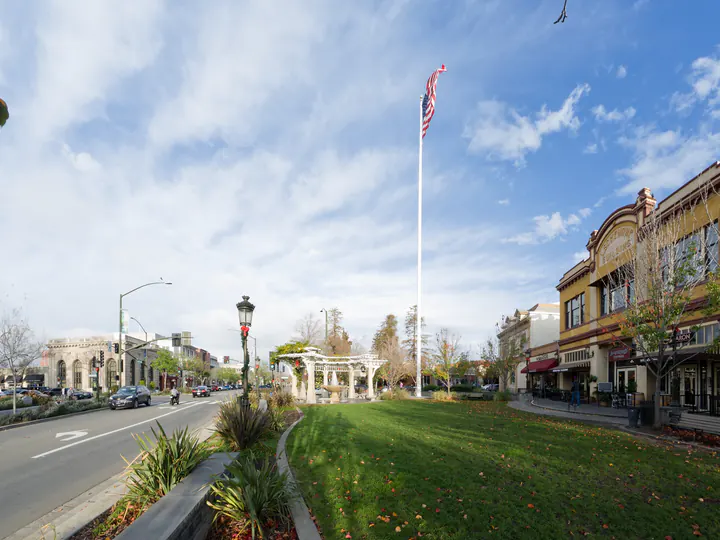 The flagpole, downtown Livermore
