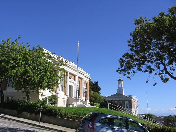 Grand Avenue Library and City Hall, South San Francisco
